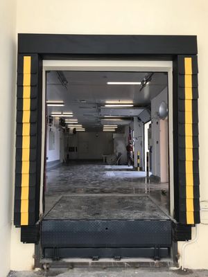 Sponge 3m Dock Door Pads Loading Dock Seals And Shelters 600mm Frame Galvanized